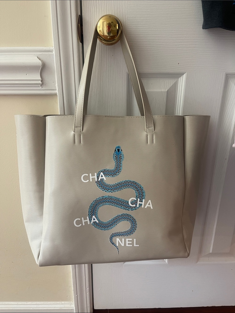 LA Trading Co Cha Cha Cha Nel Never Ending Tote